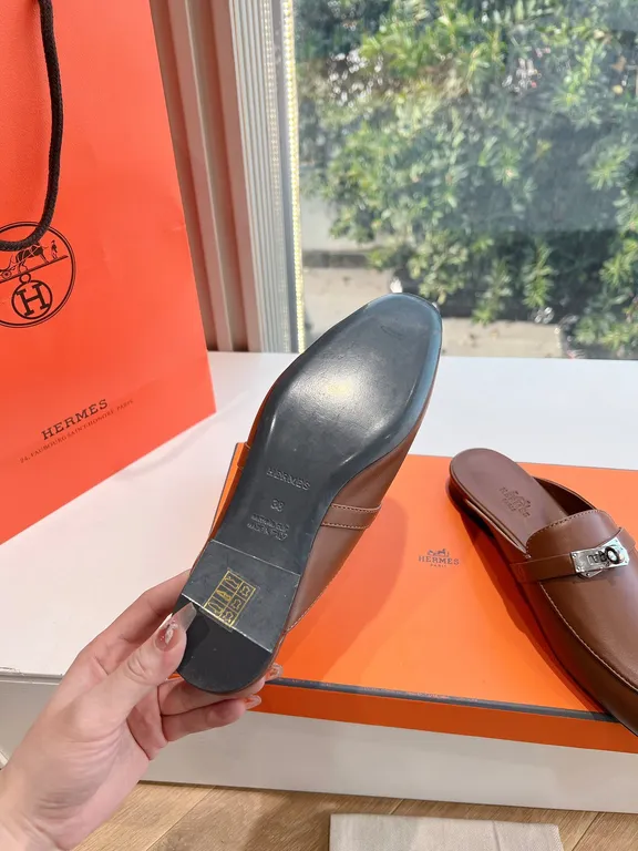 Hermes Shoe 